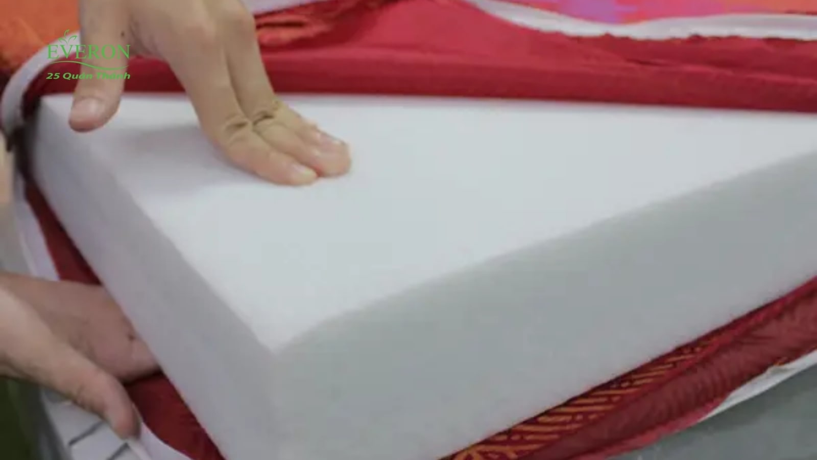 Đệm bông ép
